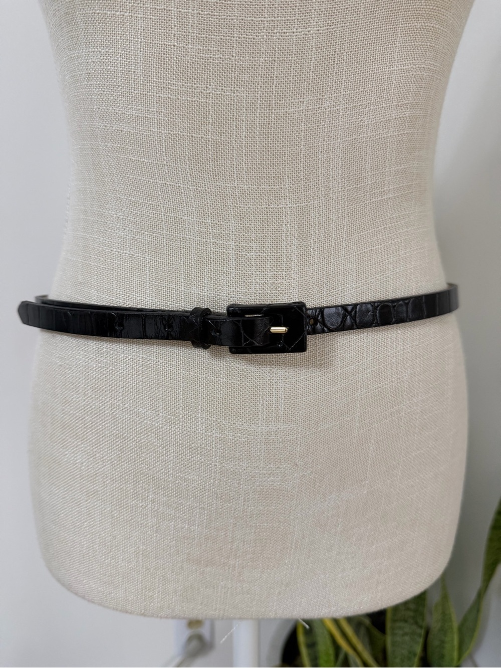 St. John Black Genuine Leather Waist Belt Women’s Size M